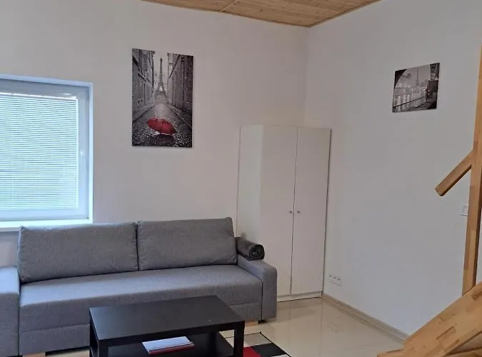 Ellen's - Air Conditioning, Free Parking * Bratislava